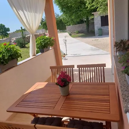 Nora Ferienhaus Zadar